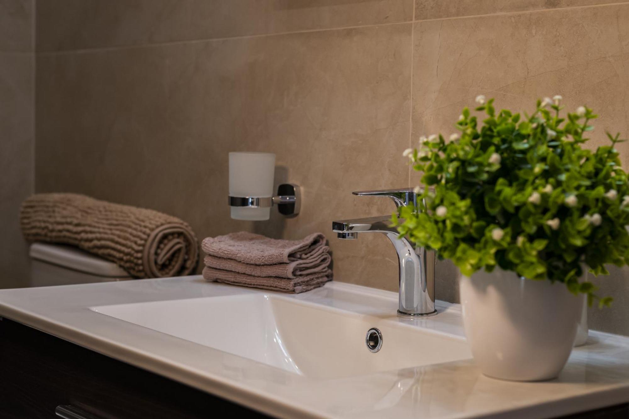 Your Overseas Home In Malta! Żabbar エクステリア 写真